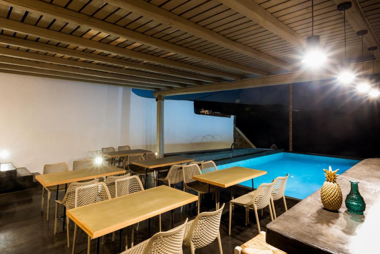 Merchia Beach Sea Rock & Sky Private Residence المظهر الخارجي الصورة